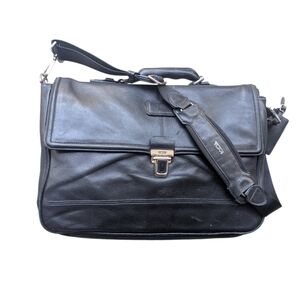 TUMI Bedford Thornbrook Leather Briefcase 99232D Black Expandable Laptop Bag